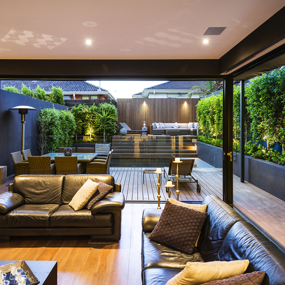 Caulfield North Courtyard - Esjay Landscapes