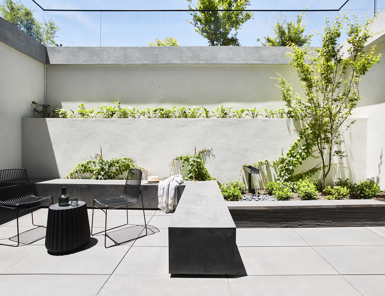Courtyard - Esjay Landscapes Caulfield North Project - Melbourne Landscaping